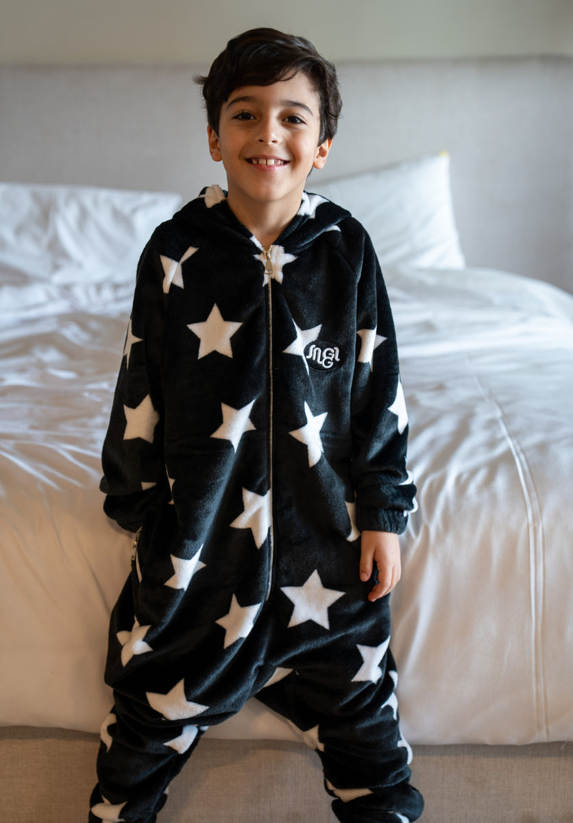 Snuggs Kids Blanket Onesie Stars Black – Snuggs Egypt